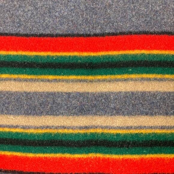 NWOT PENDLETON Yakima Camp Blanket Wool 88x68 Reversible Stripe Grey Red Green - Picture 2 of 4
